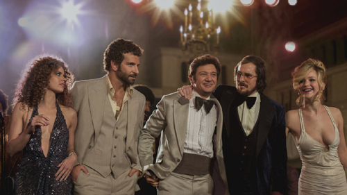 “American Hustle – Săn tiền kiểu Mỹ” giành được 10 đề cử Oscar.
